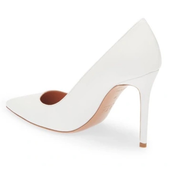 Lita by Ciara Solid Point Toe Pumps in White - Picture 3 of 10